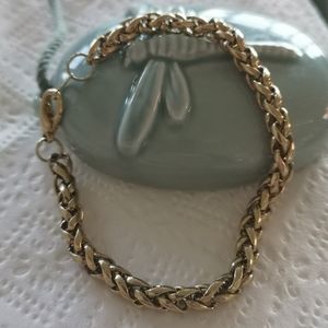 Gold tone bracelet